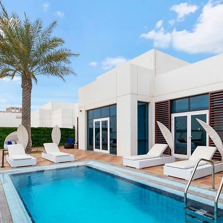 Fam Living - Sarai Beach Villas - Palm Jumeirah - Families Only Dubai Exterior photo