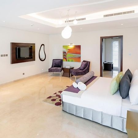 Fam Living - Sarai Beach Villas - Palm Jumeirah - Families Only Dubai Exterior photo
