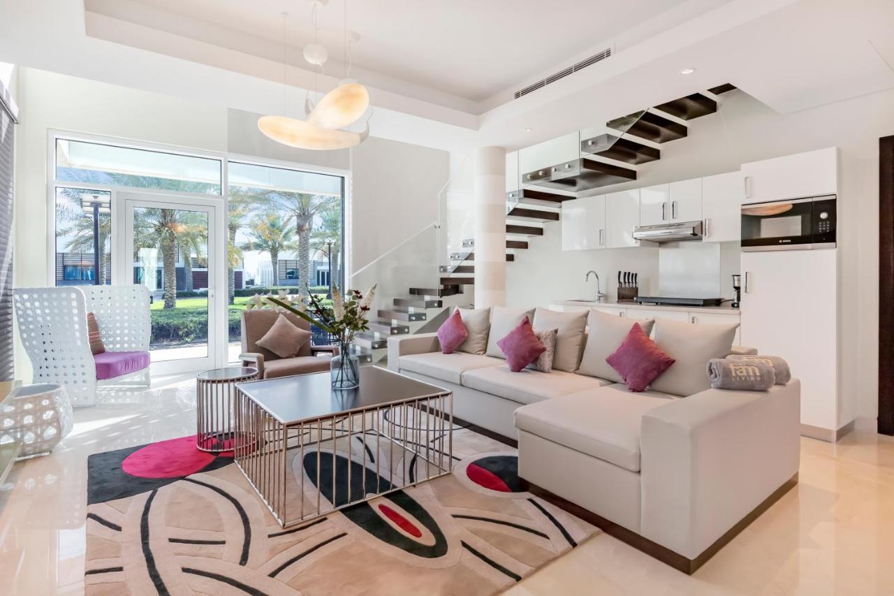 Fam Living - Sarai Beach Villas - Palm Jumeirah - Families Only Dubai Exterior photo
