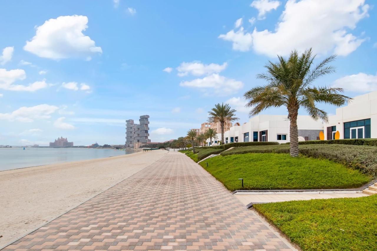 Fam Living - Sarai Beach Villas - Palm Jumeirah - Families Only Dubai Exterior photo