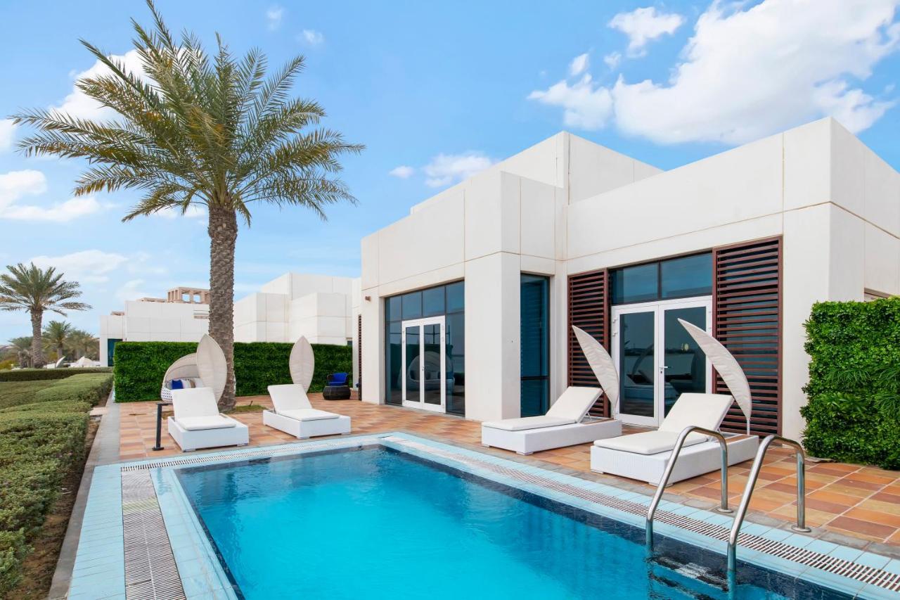 Fam Living - Sarai Beach Villas - Palm Jumeirah - Families Only Dubai Exterior photo