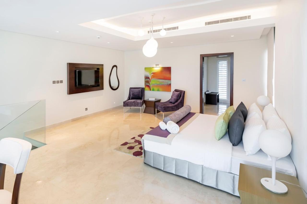 Fam Living - Sarai Beach Villas - Palm Jumeirah - Families Only Dubai Exterior photo