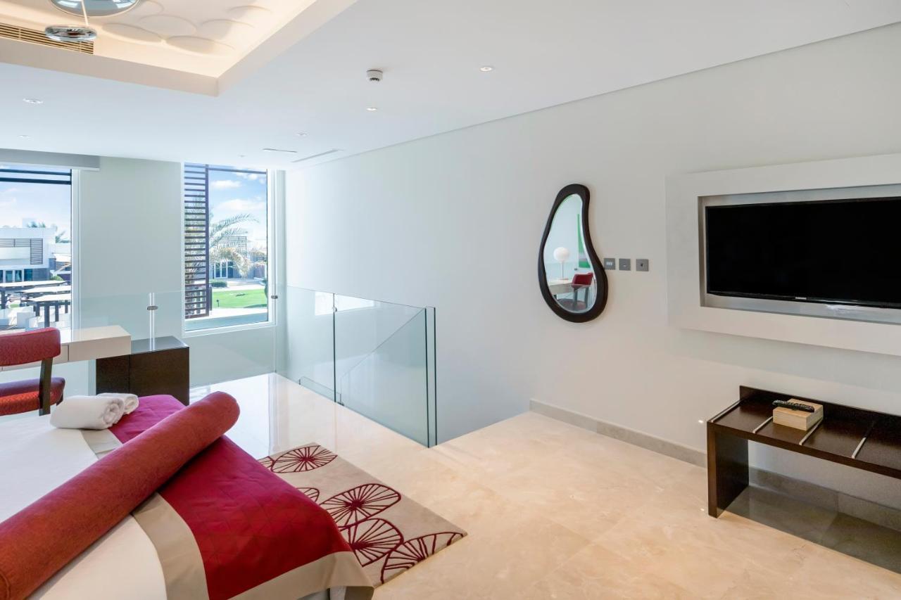Fam Living - Sarai Beach Villas - Palm Jumeirah - Families Only Dubai Exterior photo